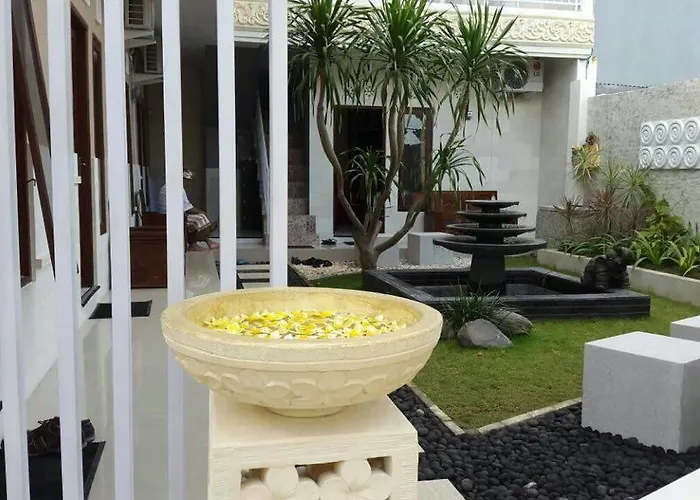 Hostal Adelia Denpasar